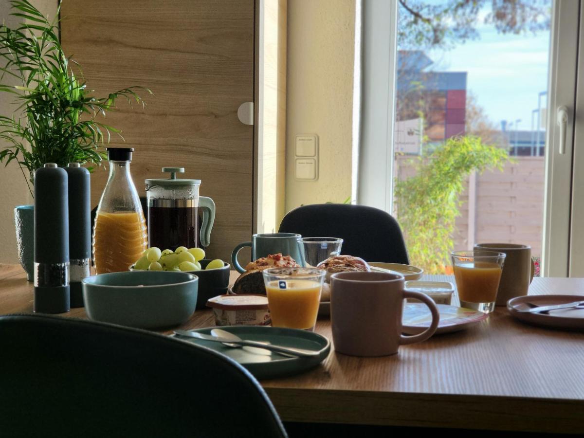 Modernes Behagliches Haus Mit Kamin, Terrasse Und Garten 마그데부르크 외부 사진