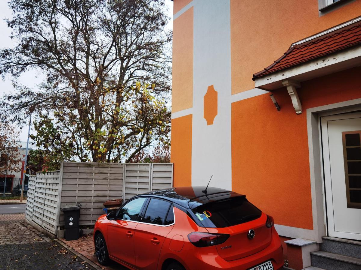 Modernes Behagliches Haus Mit Kamin, Terrasse Und Garten 마그데부르크 외부 사진